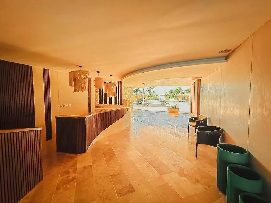 Luxury Ocean Front Apartment Merida