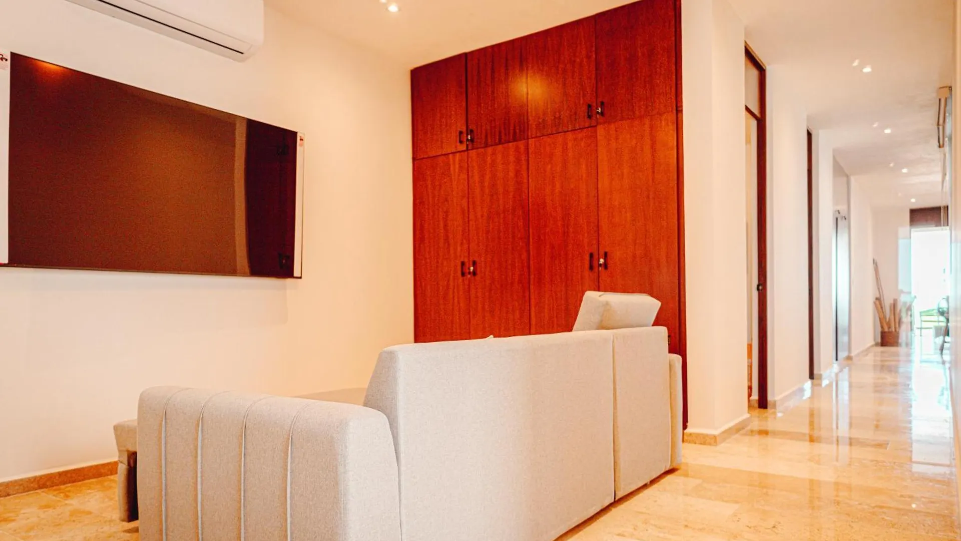 Luxury Ocean Front Apartment Merida 0*,